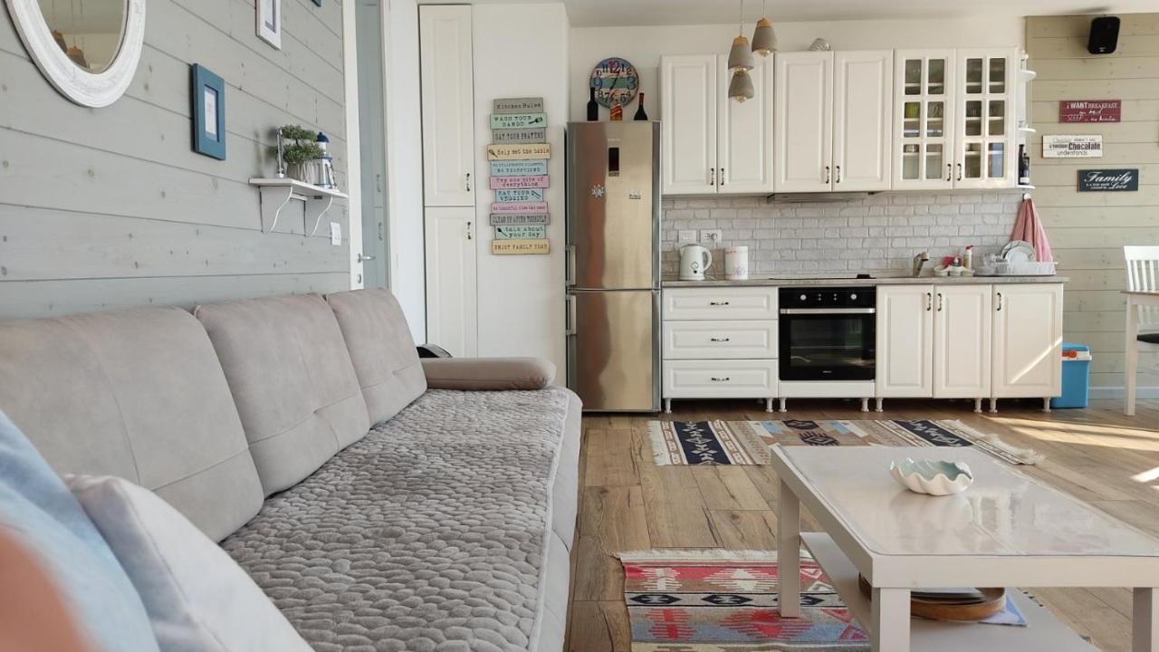 Luxury Beach Apartment In Qerret Golem  Εξωτερικό φωτογραφία